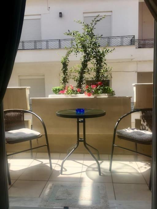 Central Artistic 2-Bedroom Apartment 79Sqm تريبوليس المظهر الخارجي الصورة